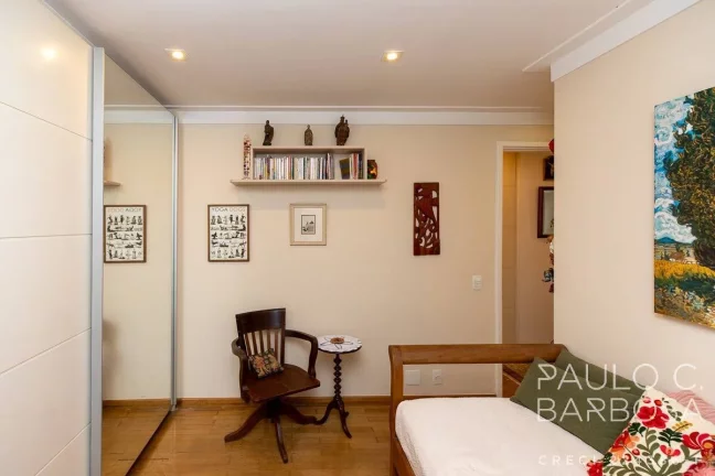 Imagem Vila Nova Conceição Venda - 3 suítes - 3 vagas - 161m²