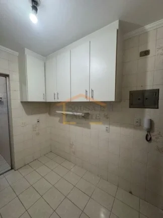 Imagem Apartamento com 58,25 m², 2 dormitórios, 1 banheiro social e 1 banheiro de serviço, área de serv...