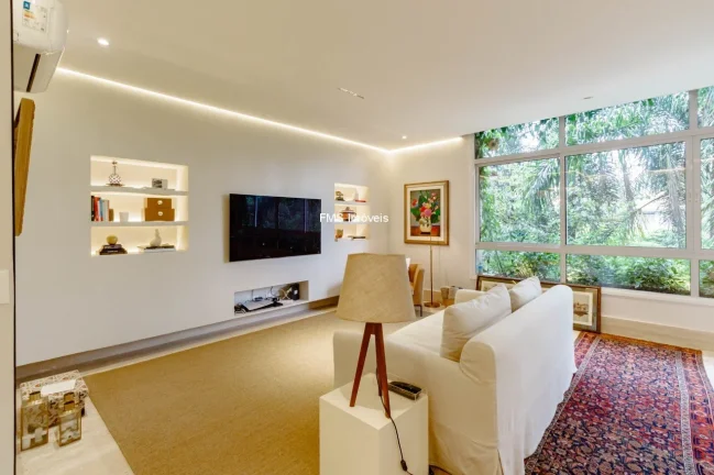 Imagem Apartamento alto padrão com 2 suítes no Itaim Bibi