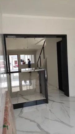 Imagem VENDO LINDO SOBRADO NOVO NO BAIRRO CAMPO GRANDE - SP
