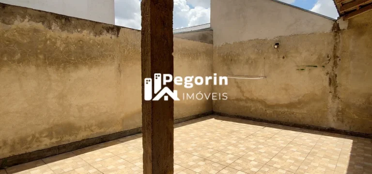 Imagem Sobrado à venda em Colombo, Palmital, com 4 quartos, 170,00m²