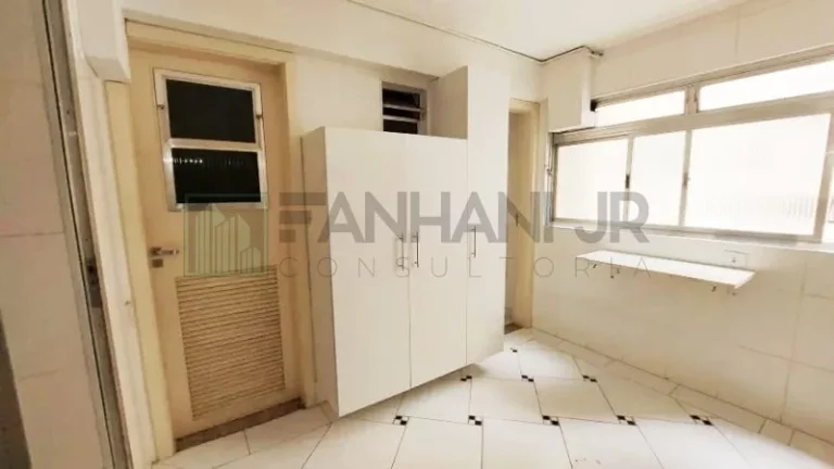 Imagem Imperdível oportunidade: Apartamento de 3 quartos no Jardim Paulista, São Paulo - SP, com 240m² e 2 vagas de garagem. Venha conferir!