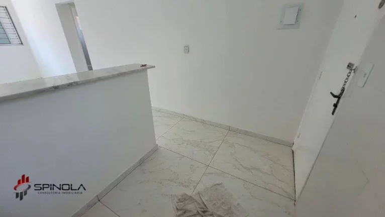 Imagem Kitnet com 1 dormitório à venda, 32 m² por R$ 199.000,00 - Mirim - Praia Grande/SP