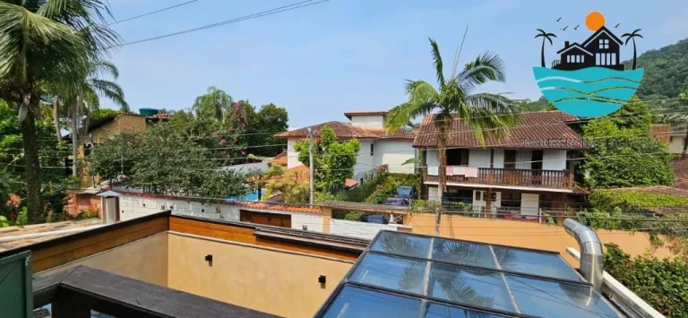 Imagem Casas a Venda em Juquehy - Canto direito, 50 metros da praia, com 4 dorm. sendo 2 suítes, piscina privativa, churra, 136M2 | Juquehy Imobiliária
