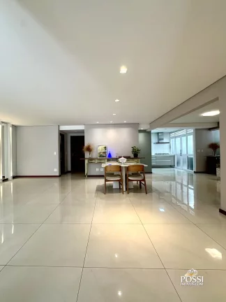 Imagem Ed. GREEN TOWER - Apartamento amplo com 4 Quartos (2 Suítes) à venda na Praia da Costa. Área de lazer completa com quadra.