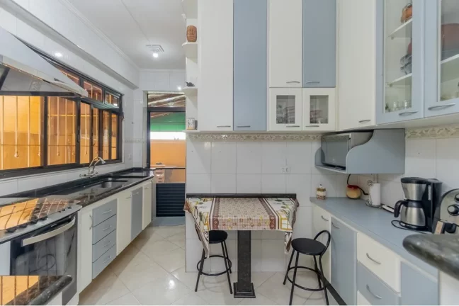 Imagem Excelente sobrado 130m² à venda, com 3 dormitórios, 2 vagas de garagem coberta, por R$695.000-Pirituba - SP