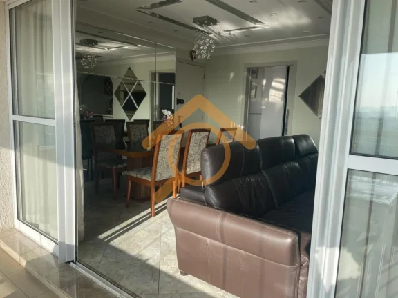 Imagem Apartamento de luxo à venda em São Paulo-SP, 3 quartos, 3 suítes, 2 salas, 5 banheiros, 2 vagas de garagem, 136m², no Condomínio Magic Resort.