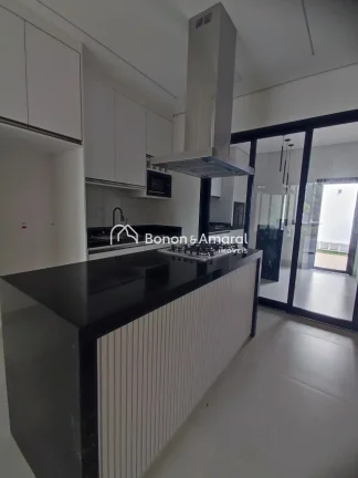 Imagem Casa tÃ©rrea em condomÃ­nio em PaulÃ­nia, com 140mÂ² de construÃ§Ã£o.
SÃ£o 3 dormitÃ³rios, todos suÃ...