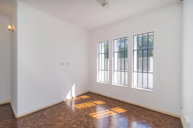 Imagem Casa Comercial no bairro Santa Quitéria