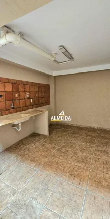 Imagem Casa com 3 dormitórios à venda por R$ 390.000,00 - Jardim Mirassol - Rio Claro/SP