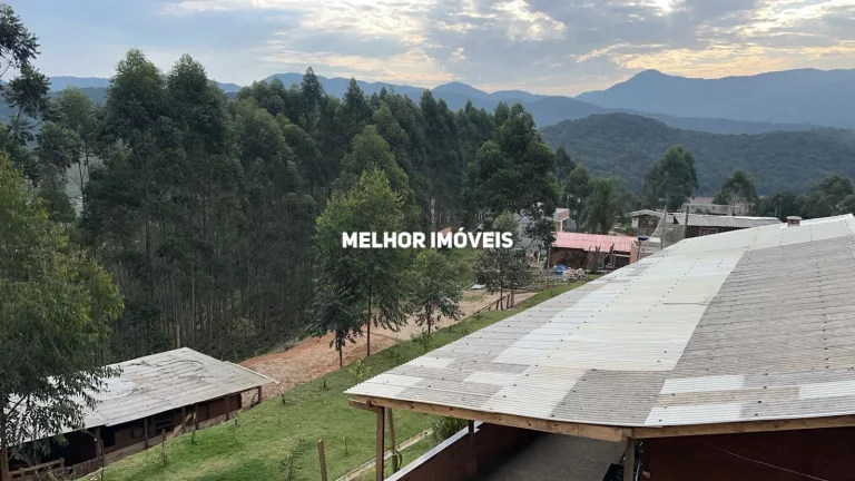 Imagem Chácara á venda com 3.660 m² - Camboriú.