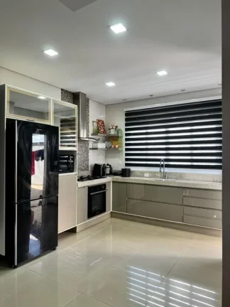 Imagem SOBRADO IMPONENTE - MOBILIADO - RESIDENCIAL JARDIM DE MÔNACO - HORTOLÂNDIA
