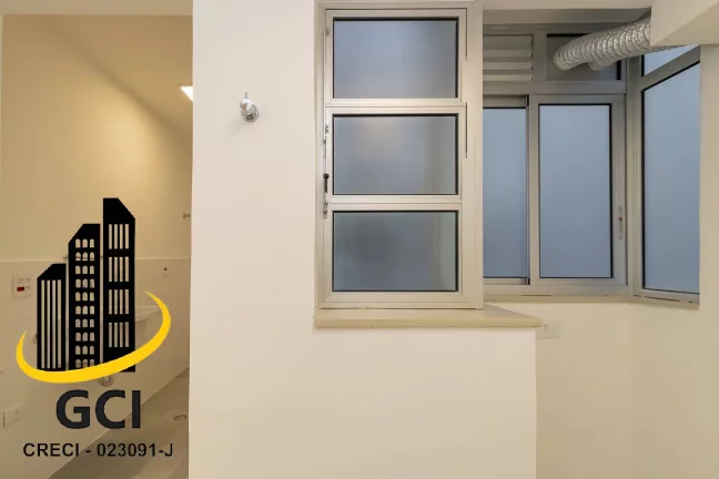 Imagem Reformadíssimo apto de 87m² com 2 dormitórios e 1 vaga na Rua Homem de Melo