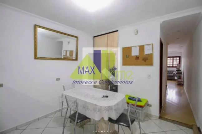 Imagem Oportunidade única: Casa espetacular para alugar no coração da cidade! 3 quartos amplos, churrasqueira, 5 vagas de garagem