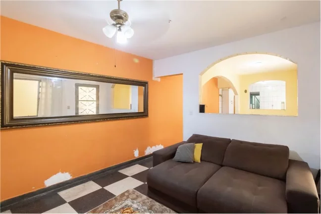 Imagem Casa a venda no Jardim Mutinga, com piscina, excelente para renda extra.