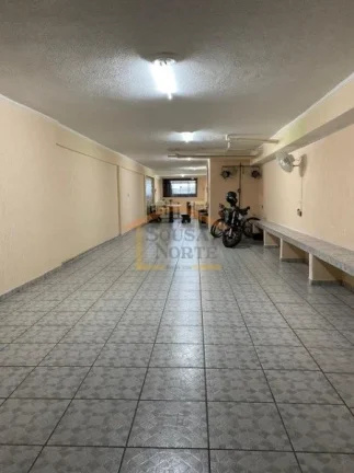 Imagem Casa térrea com 230m² de aréa util, dispõe de 3 dormitórios, sendo 1 suite com hidro, todos com...