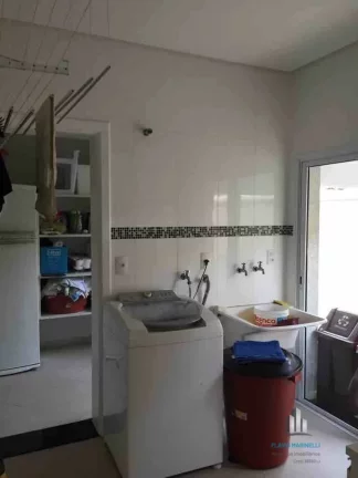 Imagem Belíssima Casa no Aphaville 3 de 450m² com 4 Suítes e 6 Vagas