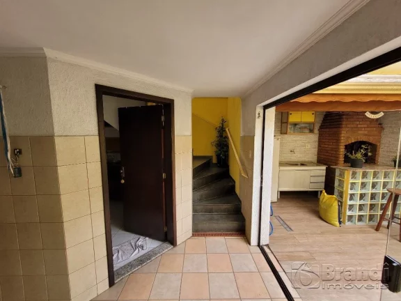 Imagem Sobrado Alto Padrão de 3 Dormitórios -- Sitio das figueiras.