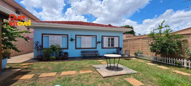 Imagem Imóvel de luxo à venda em Ribeirão Preto: casa com 4 quartos, 1 suíte e 180m² no Parque Residencial Lagoinha. Confira!