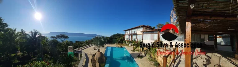 Imagem Casa Espetacular a Venda de Frente Para o Mar, em Ilhabela/SP.