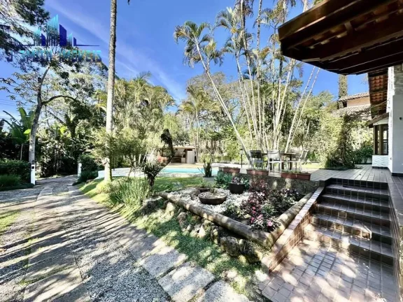 Imagem Casa 3 dorm/1 suíte + LOFT hóspedes + Piscina, gourmet. Terreno 2.000m²