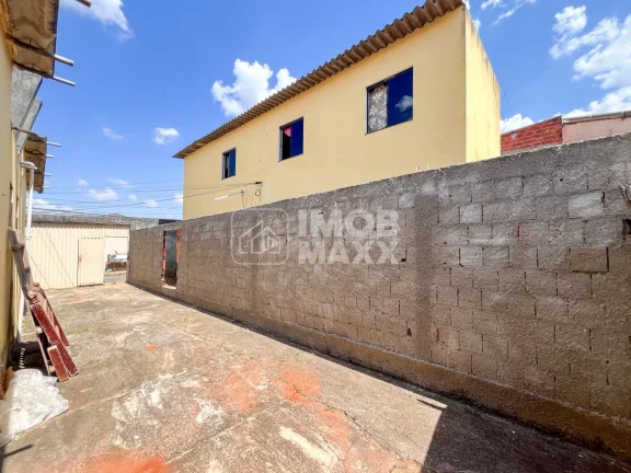 Imagem Casa à Venda em Sobradinho-DF, 8 Quartos, 250m² por R$490mil