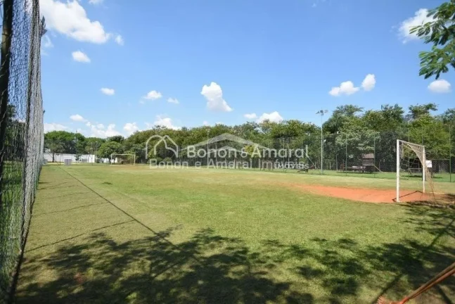 Imagem Excelente lote de esquina, plano e pronto para você construir a casa dos seus sonhos !

342 m²

Co...