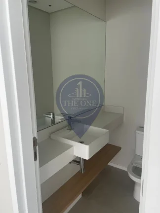 Imagem Apartamento de Luxo para Locação no Itaim Bibi - São Paulo-SP: 3 Quartos, 3 Suítes, 2 Salas, 4 Banheiros, 2 Vagas de Garagem!