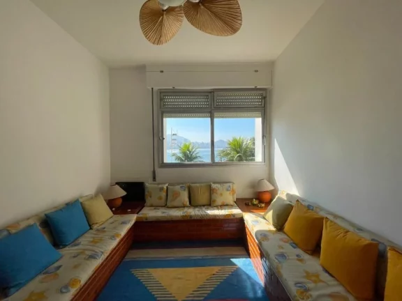 Imagem Apartamento 2 Dormitórios Varanda Frente Vista Para Orla Mar Pé Na Areia À Venda, 115 m² por R$ 1.250.000 - Praia das Astúrias - Guarujá/SP - AP20609