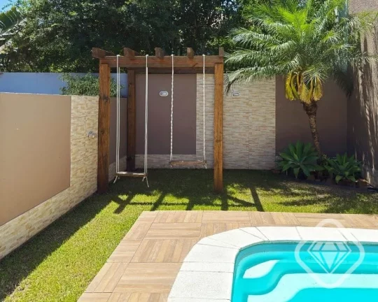 Imagem Casa completa com piscina em rua tranquila em um terreno de 200 m².

Residência no bairro Espírit...