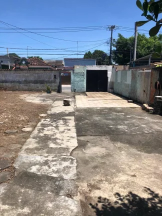 CASA À VENDA 58 M² EM BANGU COM EXCELENTE TERRENO 360 M² NA TOTALIDADE