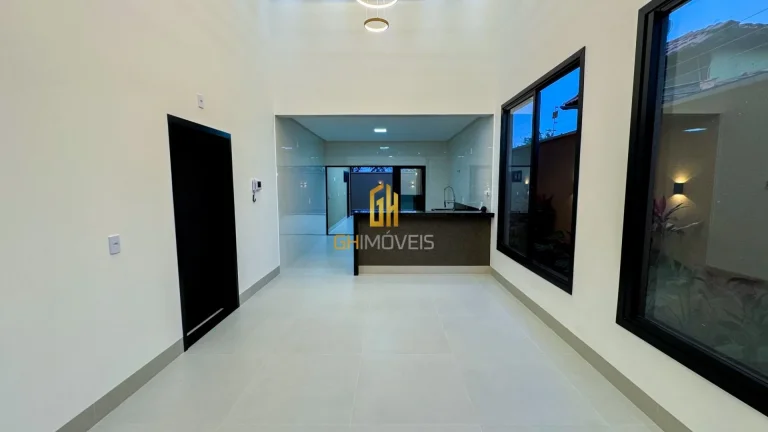 Imagem CA1593Belíssima casa de alto padrão com 4 quartos sendo 2 suítes A casa possui - 4 suítes, sendo...