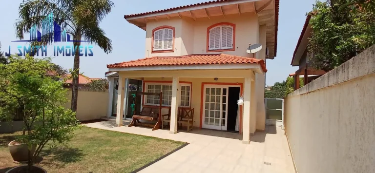Imagem CASA AMPLA, 3 SUÍTES, QUINTAL GRANDE COM PAISAGISMO. COND. C/ LAZER