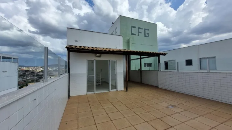 Cobertura com 3 quartos à venda em Sabará