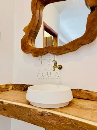 Imagem Casa pé na areia na Praia do Lázaro em Ubatuba!