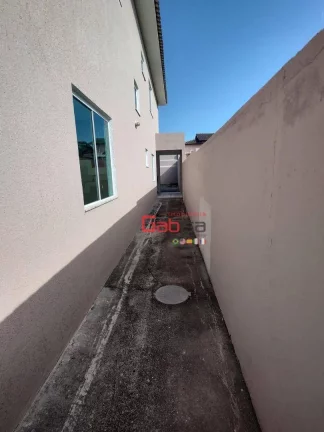 Imagem Casa com 4 dormitórios à venda, 150 m² por R$ 580.000,00 - Nova São Pedro - São Pedro da Aldeia/RJ