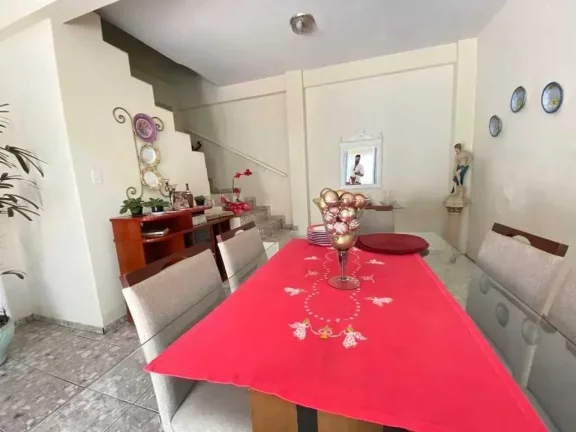 Imagem Casa com 4 dormitórios sendo 1 suíte e 5 vagas de garagem com piscina privativa - Balneário Camboriú