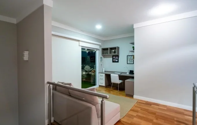 Imagem Casa em Condomínio de Luxo em Itapeva, Votorantim-SP: 3 Quartos, 3 Suítes, 4 Vagas de Garagem, 280m² de Área!