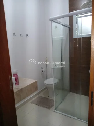 Imagem Esta charmosa casa oferece conforto e funcionalidade em um projeto bem distribuído. São 2 dormitó...