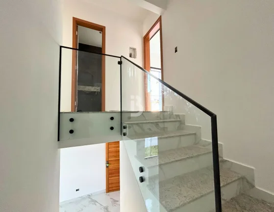 Imagem Sobrado com 3 quartos 1 suíte a venda em Araucaria - Perto do Centro