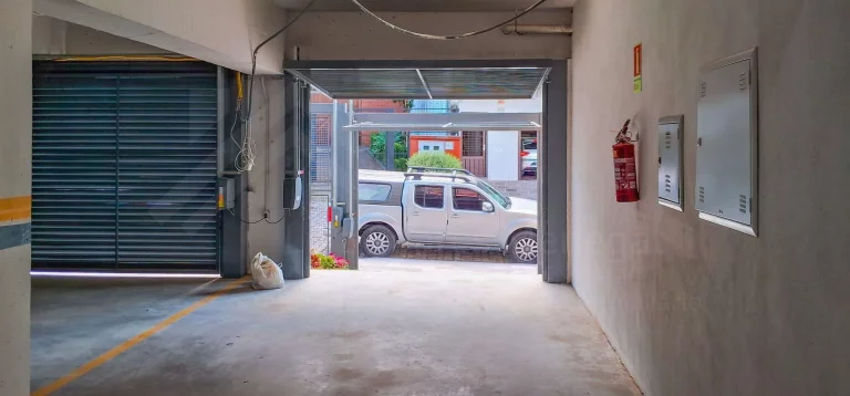 Imagem Apartamento novo com suíte em Caxias do Sul RS, 2 quartos, 1 suíte, sala ampla, 2 banheiros, 1 vaga de garagem. CXS003.403