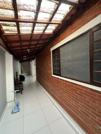 Imagem Sobrado com 3 dormitórios à venda, 215 m² por R$ 490.000,00 - Clube dos Oficiais - Suzano/SP