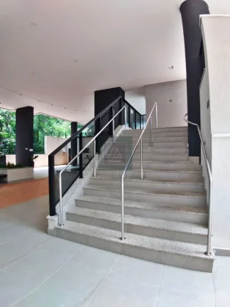 Imagem Condomínio Clube próximo ao Parque Barigui - 3 quartos. 1 suíte. Vaga dupla. 71,32 m² privativos. Face Oeste.
