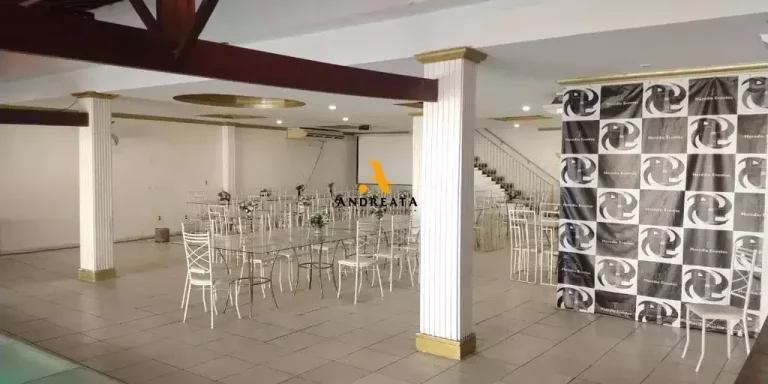 Imagem Jacarepagua - Tanque - Alugo loja de esquina - com 650m² - Valor R$35.000,00