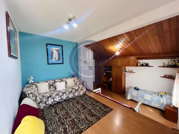 Imagem Imperdível Casa à Venda em São Paulo-SP, Jabaquara: 4 Quartos, 2 Suítes, 2 Salas e 3 Vagas de Garagem!