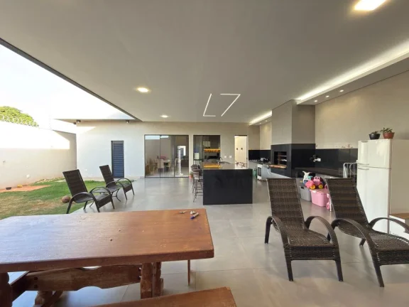 Imagem VENDE-SE CASA MODERNA, COMPLETA E COM ENERGIA SOLAR