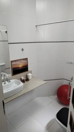 Imagem Sobrado 223 m² 3 Dormitorios sendo 3 Suites 4 vagas Aceita Imovel Menor