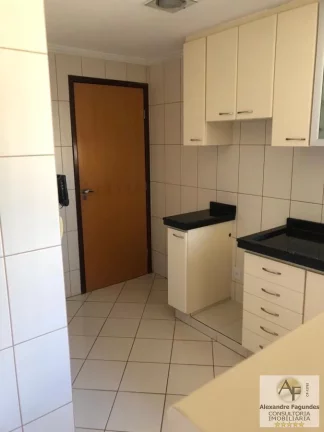 Imagem Apartamento para Venda em Goiânia, SETOR BELA VISTA, 3 dormitórios, 1 suíte, 3 banheiros, 1 vaga