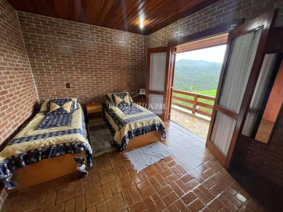 Imagem Casa à venda, com 4 quartos, 250m2