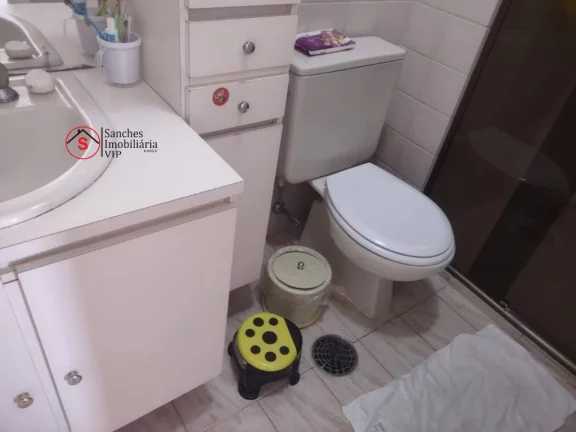 Imagem Apartamento 3 dormitórios na Mooca. Vaga de garagem livre e coberta. Ótima localização, ao lado da Rua do Oratório. 15 minutos a p?(C) do Metrô Bresser.